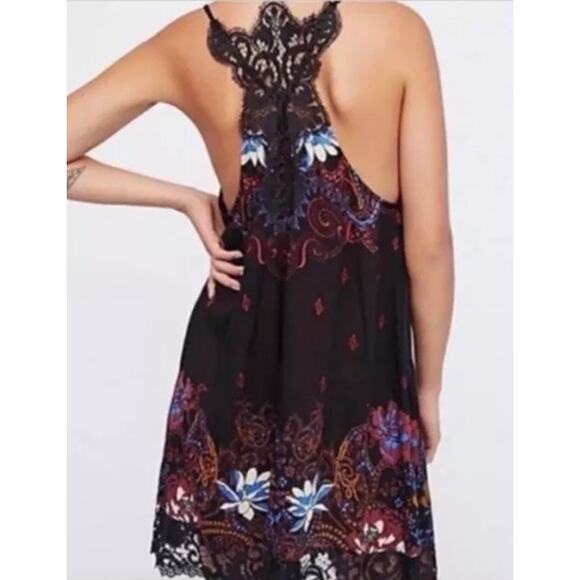 Free People Dresses & Skirts - INTIMATELY FREE PEOPLE "Who’s Sorry Now" Floral Lace Mini Slip Dress Size Large
